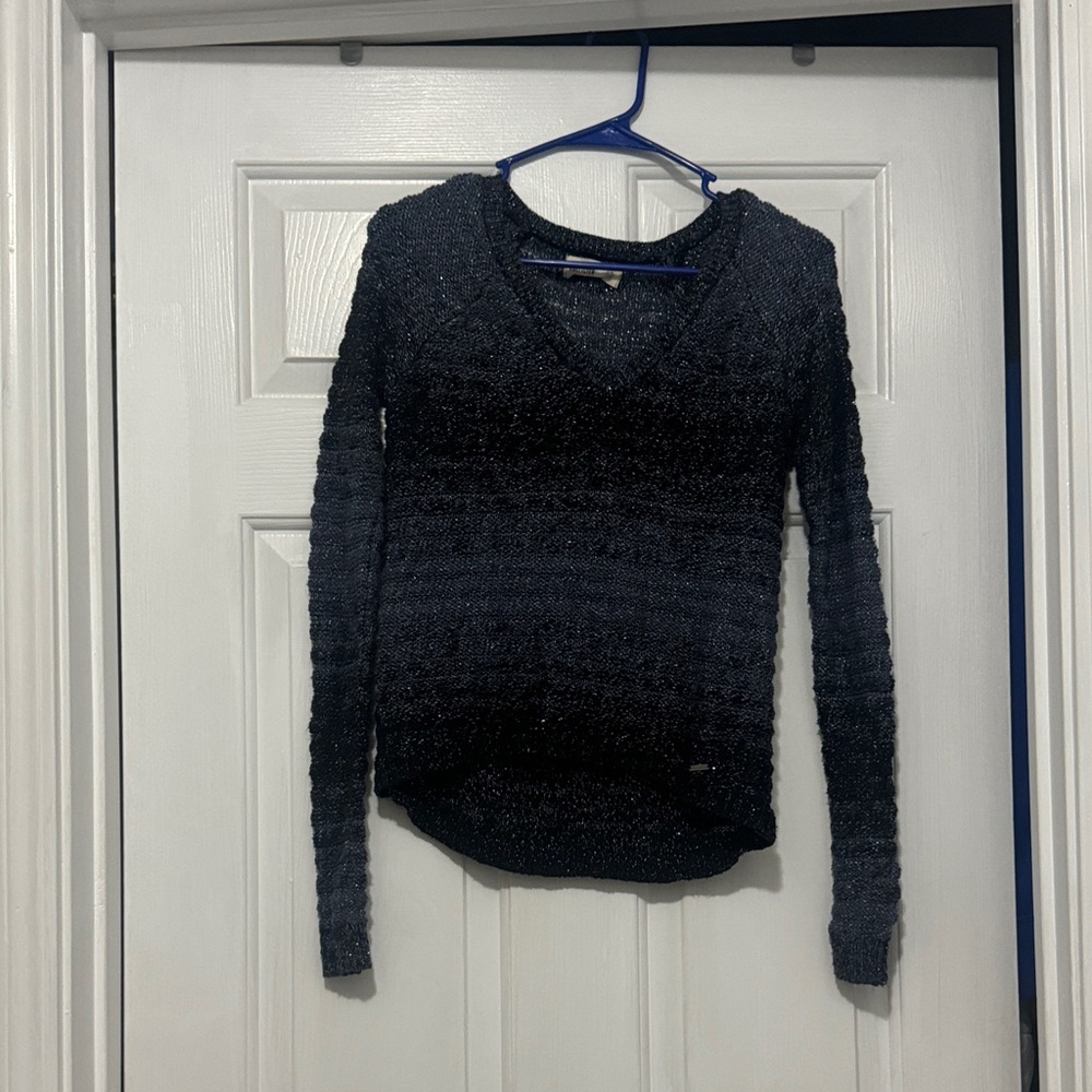 Hollister Women's Dark Gray V-Neck Sweater